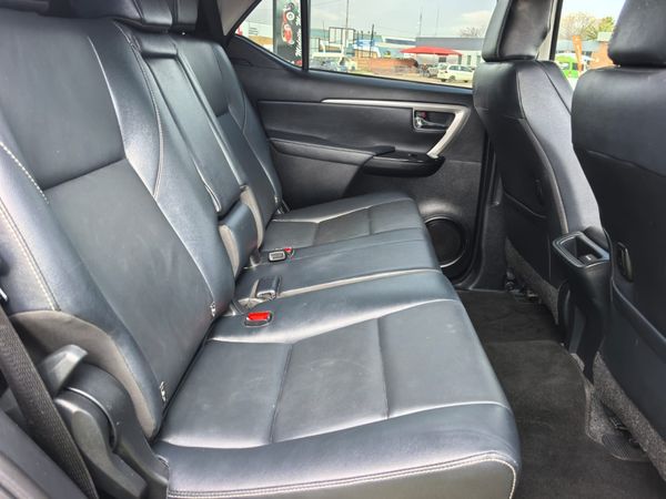 2024-Toyota-Fortuner-24-GD-6-RB-Auto image:24