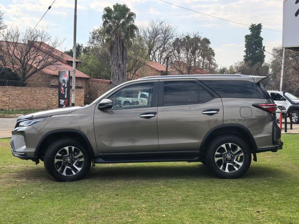 2024-Toyota-Fortuner-24-GD-6-RB-Auto image:5