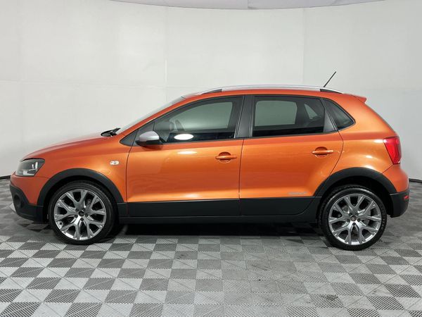 2020-Volkswagen-Polo-Vivo-16-Maxx-5-dr image:16