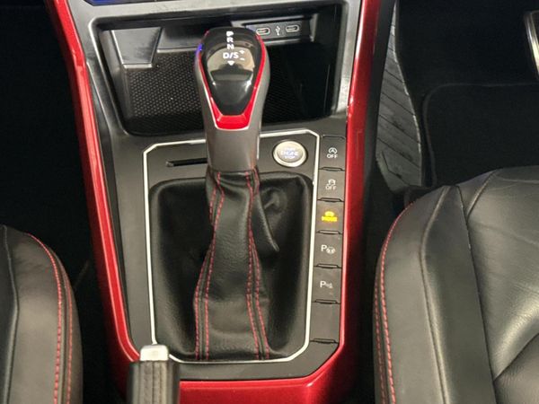 2025-Volkswagen-Polo-20-GTI-Auto-147kW image:10