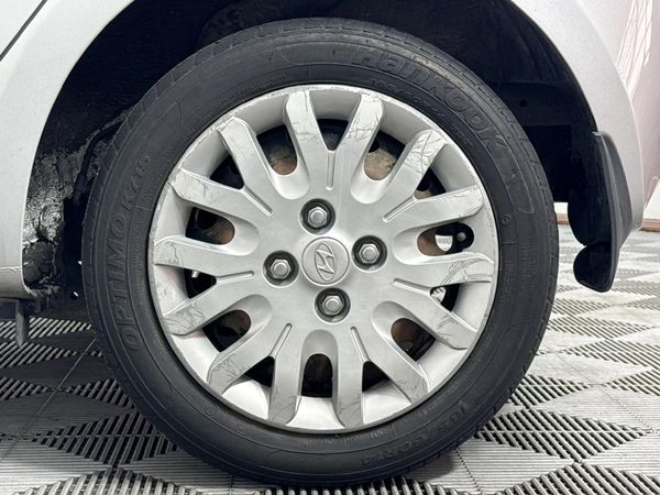 2010-Hyundai-i10-12-GLS image:6