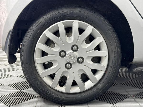 2010-Hyundai-i10-12-GLS image:7