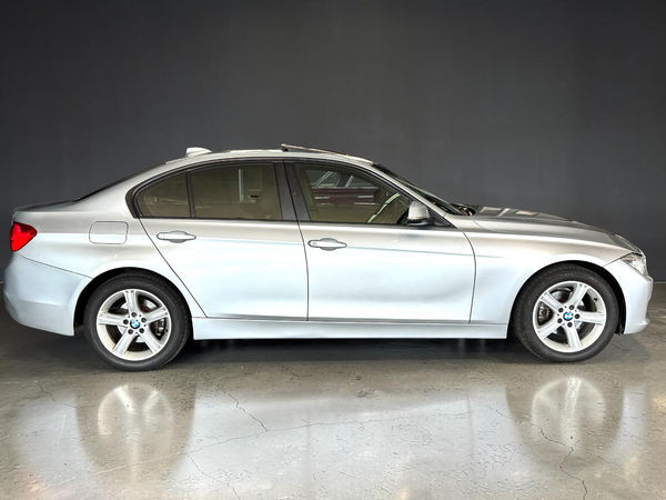 2016-BMW-3-Series-318i-Auto image:1