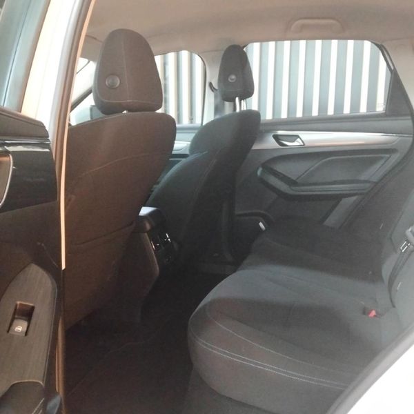 2022-Haval-Jolion-15T-Premium-Auto image:7