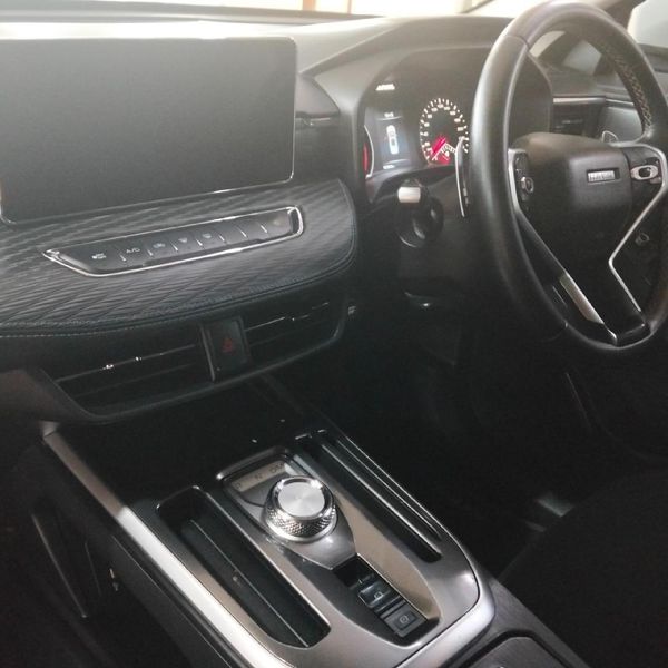 2022-Haval-Jolion-15T-Premium-Auto image:8