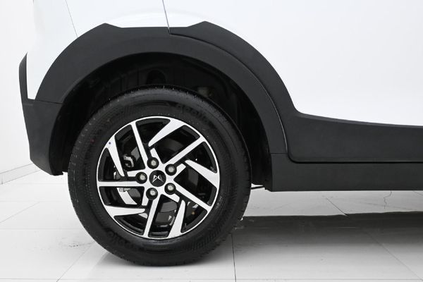 2026-Mahindra-XUV-3XO-12T-AX5 image:4