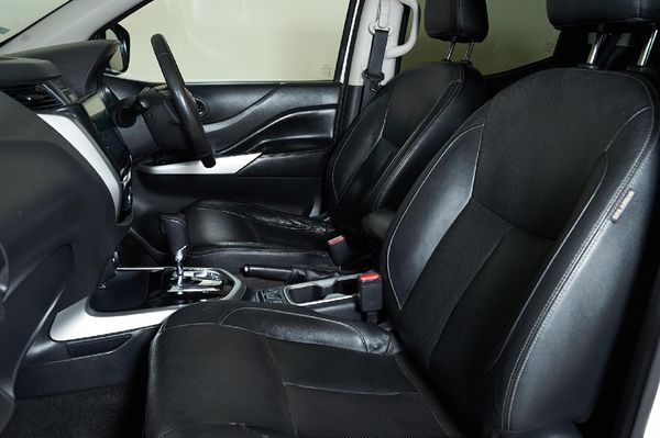 2017-Nissan-Navara-23D-LE-4x4-Auto-Double-Cab image:14