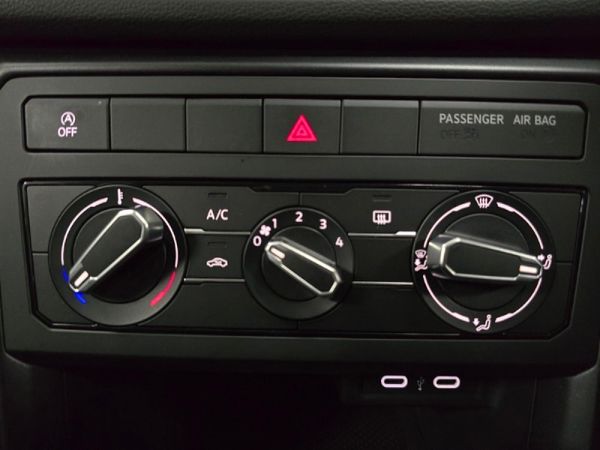 2025-Volkswagen-T-Cross-10-TSI-Auto image:15