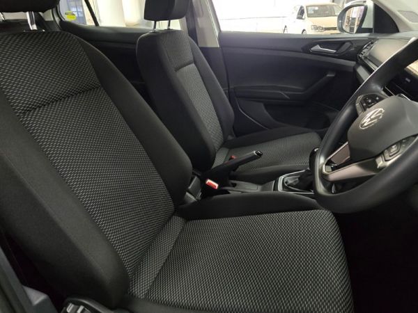 2025-Volkswagen-T-Cross-10-TSI-Auto image:19