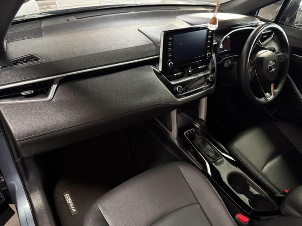 2024-Toyota-Corolla-Cross-18-XR-Hybrid image:11