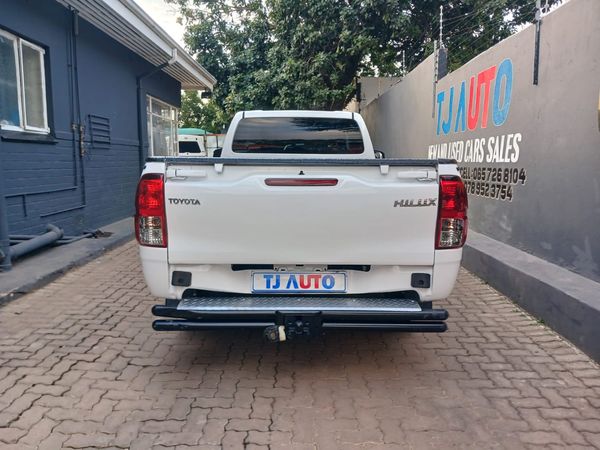 2023-Toyota-Hilux-24-GD-Single-Cab image:5