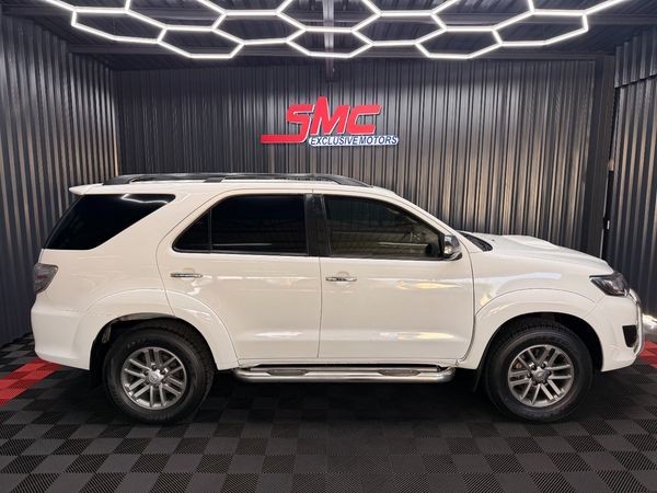 2013-Toyota-Fortuner-30-D-4D-Raised-Body-Auto image:2