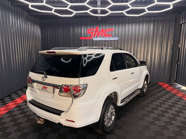 2013-Toyota-Fortuner-30-D-4D-Raised-Body-Auto image:5