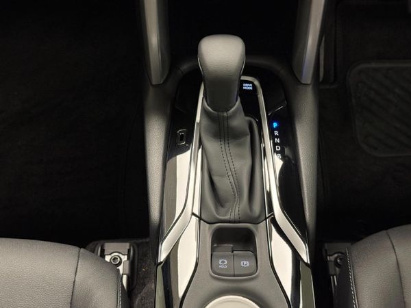2026-Toyota-Corolla-Cross-18-XS-Hybrid image:10