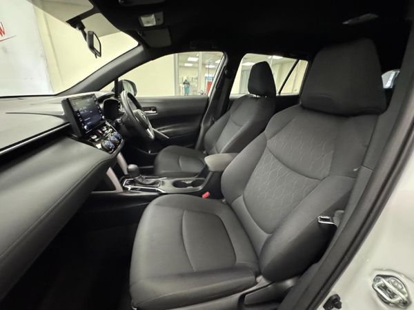 2026-Toyota-Corolla-Cross-18-XS-Hybrid image:6