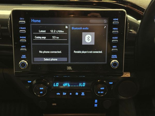 2024-Toyota-Hilux-28-GD-6-Raised-Body-Legend-RS-Auto-Double-Cab image:12