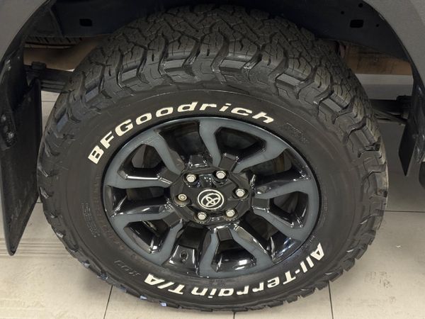 2024-Toyota-Hilux-28-GD-6-Raised-Body-Legend-RS-Auto-Double-Cab image:18