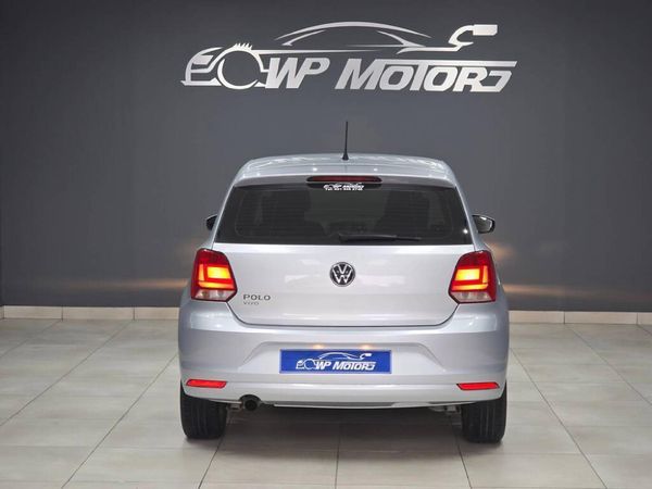 2021-Volkswagen-Polo-Vivo-14-Comfortline-5-dr image:10