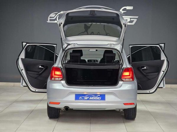 2021-Volkswagen-Polo-Vivo-14-Comfortline-5-dr image:11