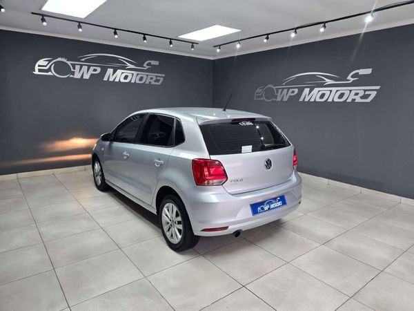 2021-Volkswagen-Polo-Vivo-14-Comfortline-5-dr image:6