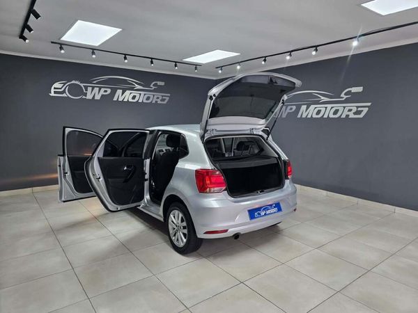 2021-Volkswagen-Polo-Vivo-14-Comfortline-5-dr image:8