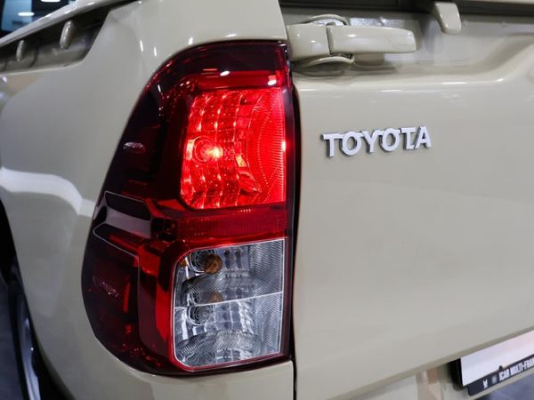 2026-Toyota-Hilux-20-VVTi-Single-Cab image:11