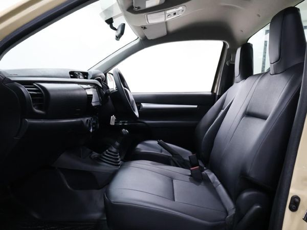 2026-Toyota-Hilux-20-VVTi-Single-Cab image:13