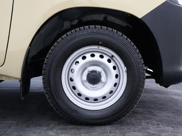 2026-Toyota-Hilux-20-VVTi-Single-Cab image:16