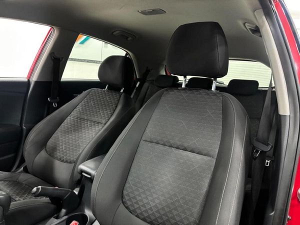 2023-Kia-Rio-14-LS-5-dr image:6