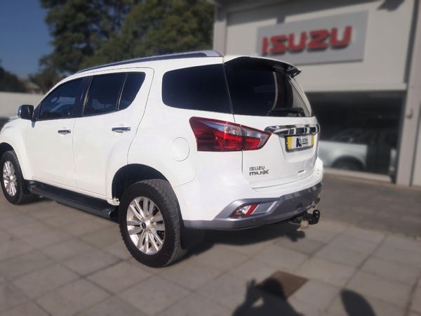 2019-Isuzu-Mu-x-30D-4x4-Auto image:2