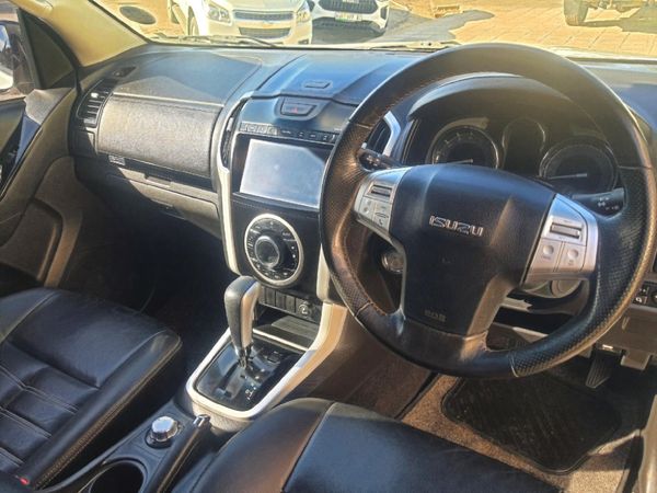 2019-Isuzu-Mu-x-30D-4x4-Auto image:4