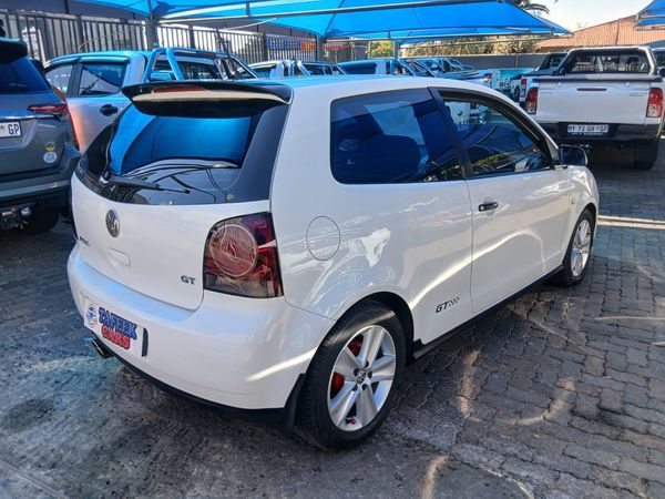 2014-Volkswagen-Polo-Vivo-16-5-dr image:12