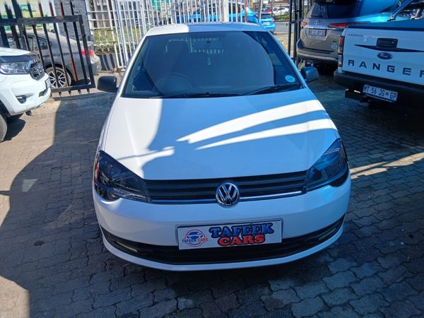 2014-Volkswagen-Polo-Vivo-16-5-dr image:2