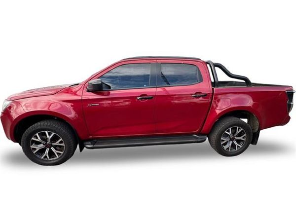 2024-Isuzu-D-Max-19-DDI-HR-X-Rider-Auto-Double-Cab image:4