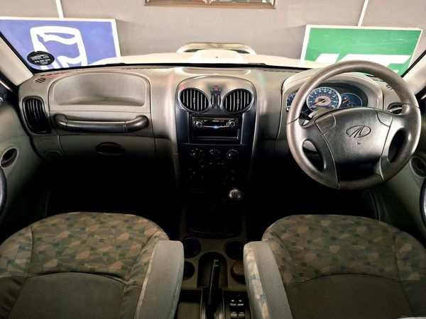 2006-Mahindra-Scorpio-26-TDi-GLX image:10