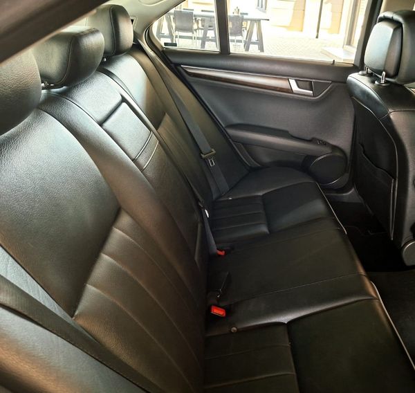 2012-Mercedes-Benz-C-Class-C-200-BE-Elegance-Auto image:9
