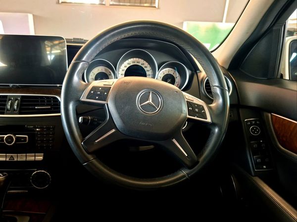 2012-Mercedes-Benz-C-Class-C-200-BE-Elegance-Auto image:10