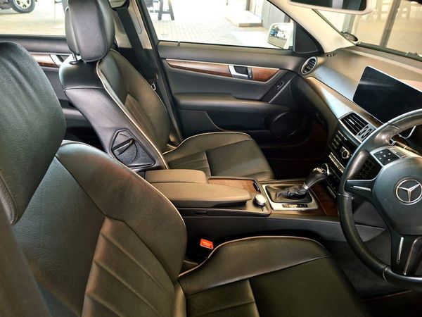 2012-Mercedes-Benz-C-Class-C-200-BE-Elegance-Auto image:8