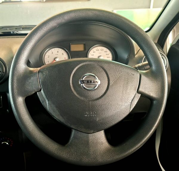 2022-Nissan-NP200-16-AC-Safety-Pack image:9
