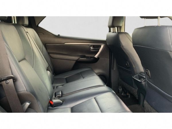 2023-Toyota-Fortuner-24-GD-6-RB-Auto image:13
