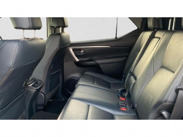 2023-Toyota-Fortuner-24-GD-6-RB-Auto image:14