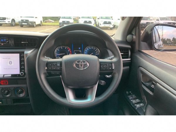 2023-Toyota-Fortuner-24-GD-6-RB-Auto image:16