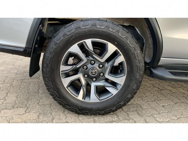 2023-Toyota-Fortuner-24-GD-6-RB-Auto image:21