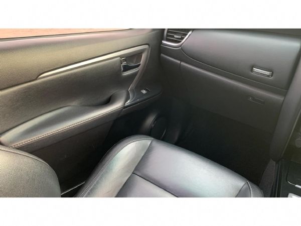 2023-Toyota-Fortuner-24-GD-6-RB-Auto image:8