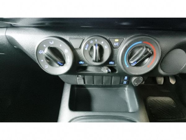 2023-Toyota-Hilux-24-GD-6-Raised-Body-Raider-Extended-Cab image:15