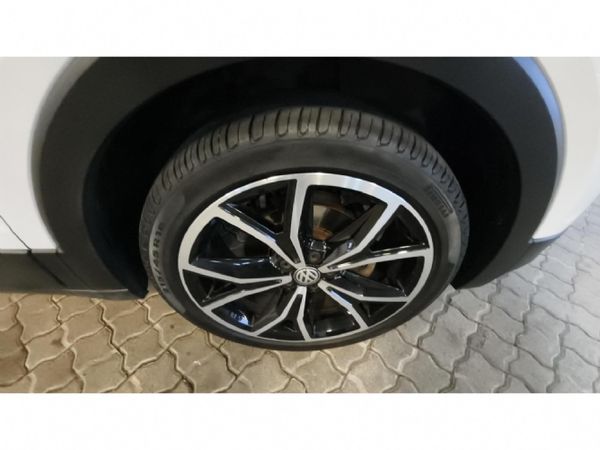 2020-Volkswagen-T-Cross-10-TSI-Highline-Auto image:16