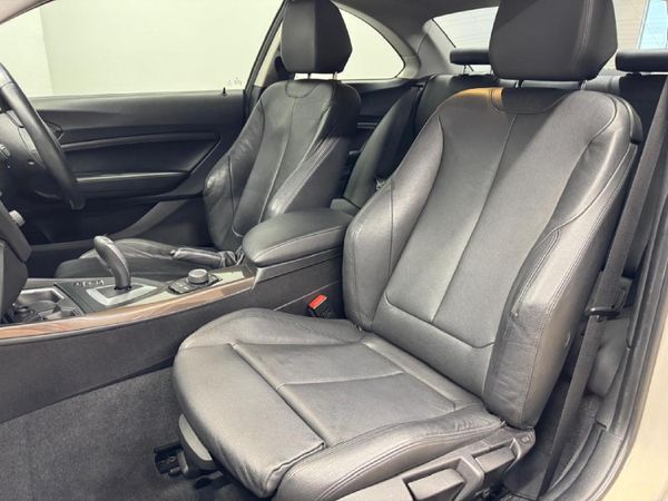 2016-BMW-2-Series-220d-Coupe-Sport-Auto image:11