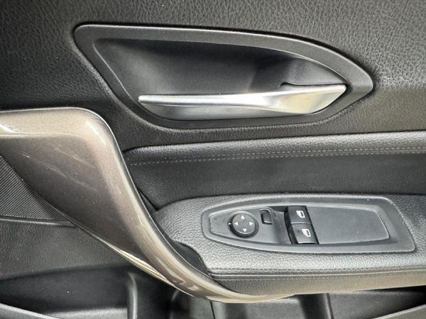 2016-BMW-2-Series-220d-Coupe-Sport-Auto image:15