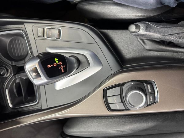 2016-BMW-2-Series-220d-Coupe-Sport-Auto image:17