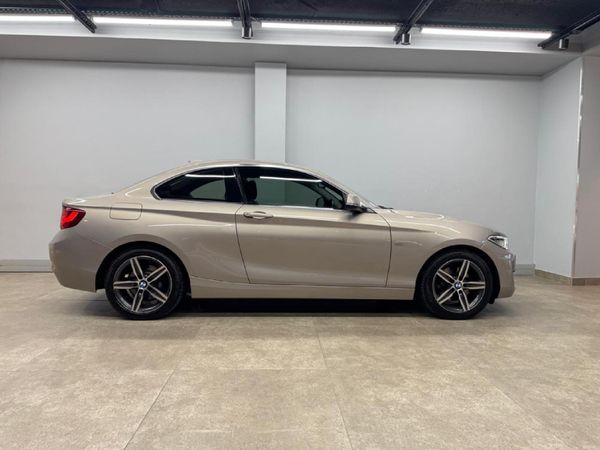 2016-BMW-2-Series-220d-Coupe-Sport-Auto image:1